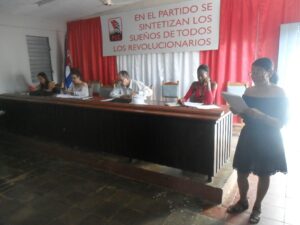 Lectura del informe por parte de la Directora municipal de la ONEI