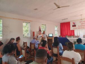 Presentación de la estrategia económica, política y social del territorio en la sede del Comité Municipal del Partido.