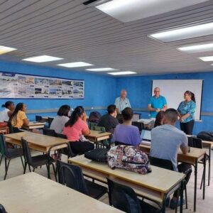 En la EMPAI funciona un aula para la formación de Ingenieros Civiles. Foto: Tomada del Facebook de la EMPAI.