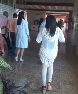 Los nominados por el pueblo al Parlamento cubano arriban a la Escuela Militar Camilo Cienfuegos.