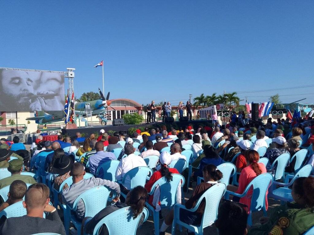 Acto en Playa Girón