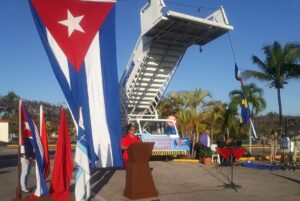 Mercedes Yanet Caro leyó la Convocatoria por el Primero de Mayo. Foto: De la Autora.