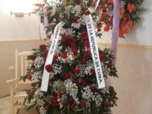 Ofrenda floral de Díaz-Canel en honras fúnebres de fallecido en la Guiteras