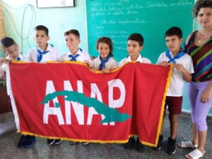 Como parte de las actividades, se creó una Campiña Pioneril con los alumnos de la escuela primaria "17 de Mayo".