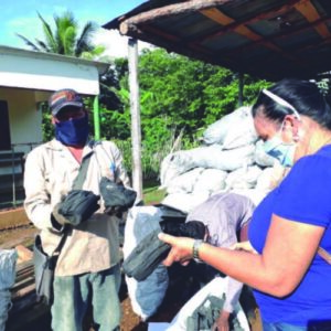 Un total de 62 carboneros fabrican para la exportación: Foto: De la Autora.