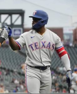 Adolis rompiéndola en MLB