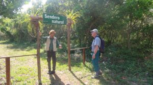 El senderismo es una de las actividades preferidas por quienes visitan el paraje natural, ubicado entre la ciudad de Matanzas y el balneario de Varadero. Foto: Cortesía del entrevistado.