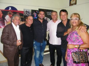 Momentos antes del concierto por el X Aniversario , Alfonso y Tellez junto a dirigentes de Cultura en la provincia