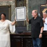 Nobel cubano para Silvio