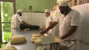 Informan acerca de la producción de pan en Cuba