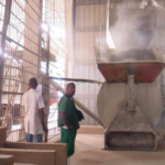 Fábrica de pienso produce alimentos alternativos