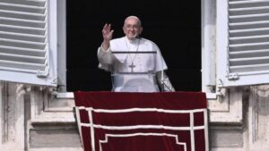 “La lógica inútil de la guerra”: El papa Francisco se refiere a Belén durante la misa de Nochebuena