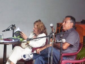 Con Carilda en la presentacion del libro La brevedad de lo eterno en el museo Palacio de Junco