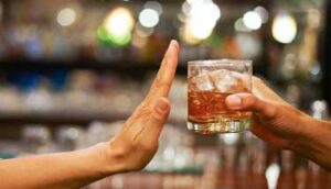 Habilitan línea de ayuda para consumidores de bebidas alcohólicas 