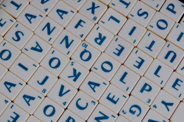Dibujos, juegos y adivinanzas se incluyen en las dinámicas de Fábrica de Palabras. Foto: PublicDomainPictures / Pixabay