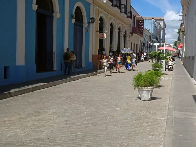 El mobiliario urbano, así como la iluminación y la señalética se verán beneficiadas con el inicio de las inversiones. Foto: del autor.