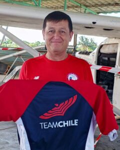 Feliz por esta oportunidad esta Carlos Burgos, paracaidista chileno. Foto: Yudeth Gutiérerz.