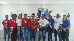 Yordanka Rodríguez Medina, al centro, fue electa secretaria del Comité Municipal de la CTC en Cárdenas Foto: Noryis