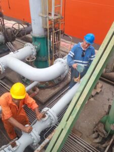 Barco con gas licuado en Santiago de Cuba. Iniciará distribución de gas licuado en el país. Foto: CUPET.