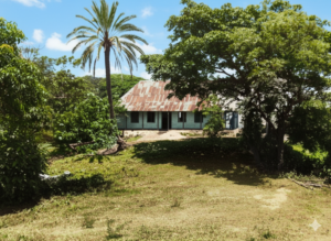 Casona de Soledad de Ti Arriba, lugar al que la mayor parte de versiones atribuye su deceso. (remasterizada cromáticamente con el generador de imágenes NanoBanana, de la Gemini)